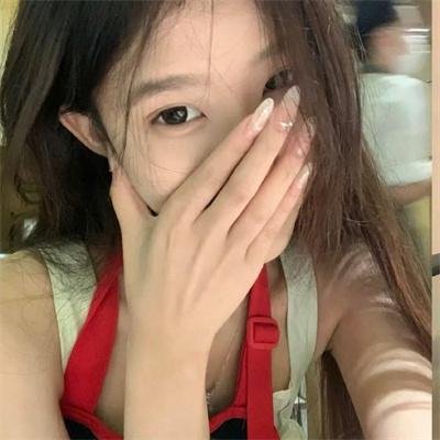 男人与婴儿